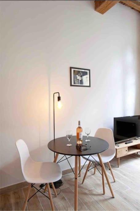 Appartement Lumineux En Centre-Ville Arles Exterior photo